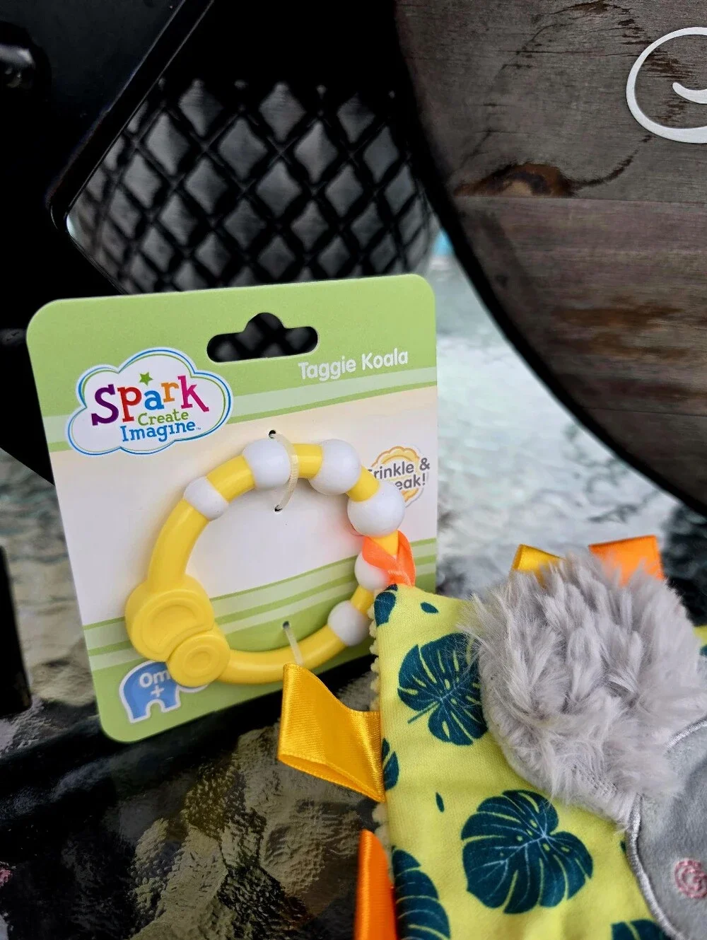 Spark Create Imagine Taggie Crinkle Paper Toy